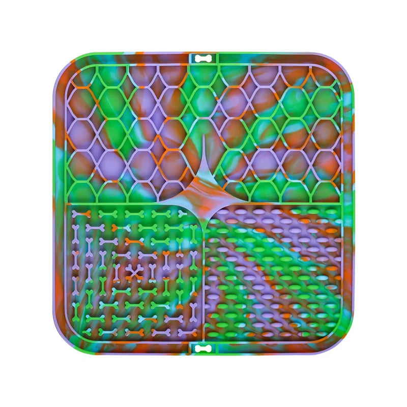 Silicone Lick Mat for Dogs Multicolor | Pawly