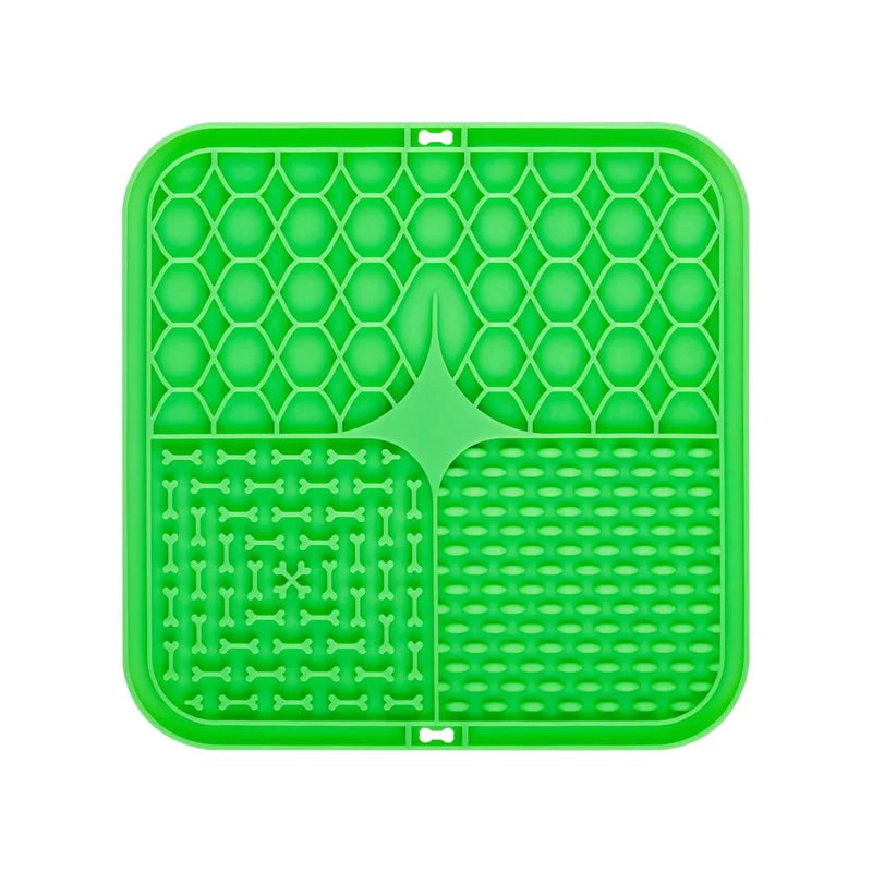 Silicone Lick Mat for Dogs - Green | Pawly